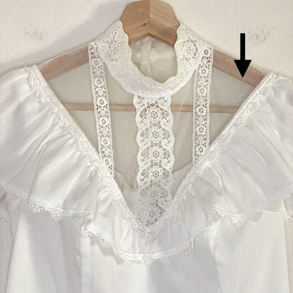 Gunne Sax 70s Vintage Victorian Lace Neck Ruffle Yoke Blouse White XXS - XS - Picture 7 of 13